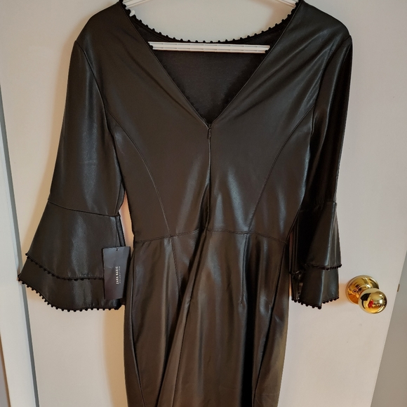 Dress - Picture 3 of 4